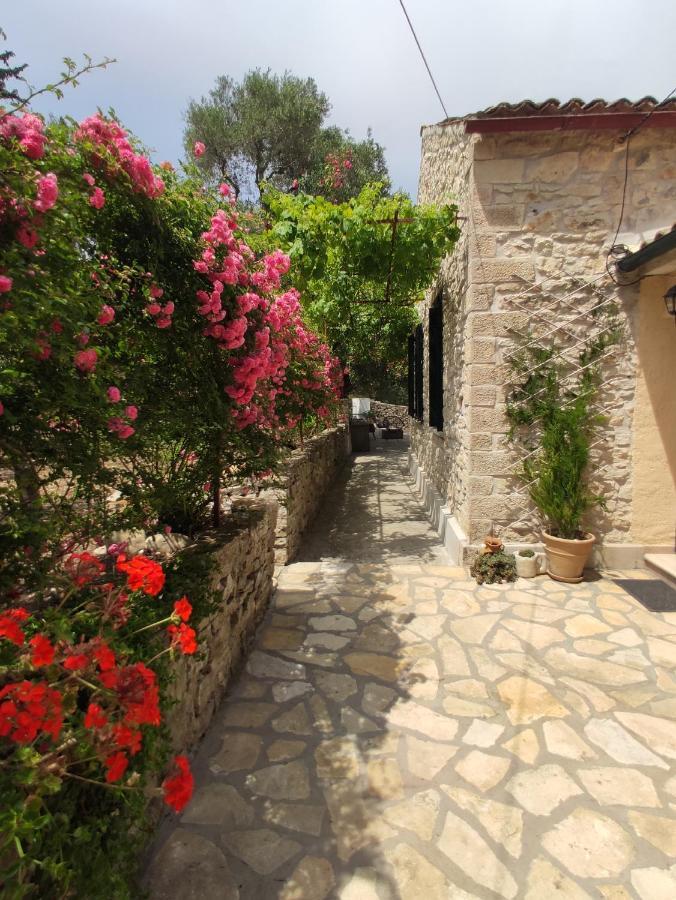 Rania'S Cottage Lakka  Luaran gambar